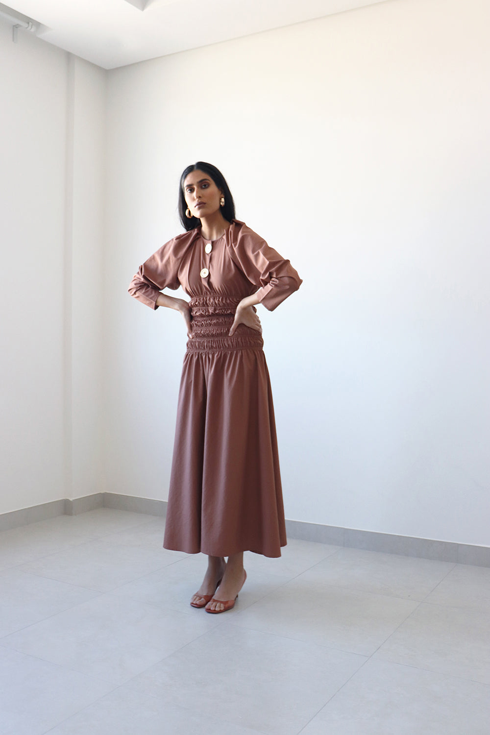 The Gaia Cinched Dress in Mud Brown